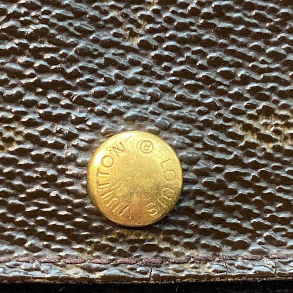 Louis Vuitton Sarah Wallet No. TH0071 - Picture 8 of 13